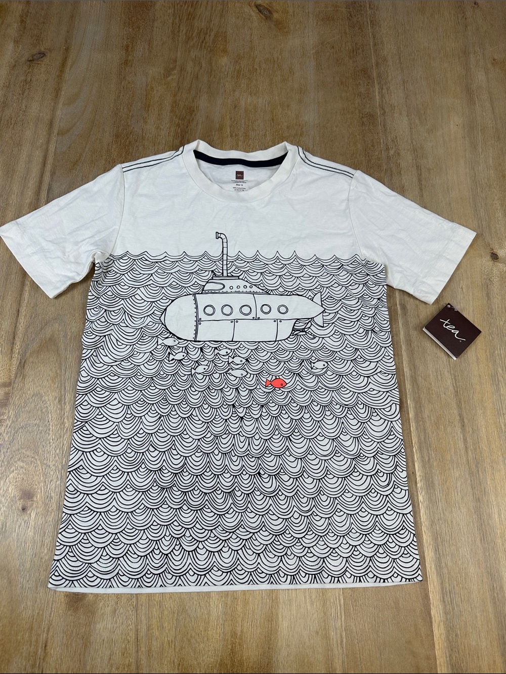 Tea Collection White Short-Sleeve Submarine Graphic Tee with Black Waves